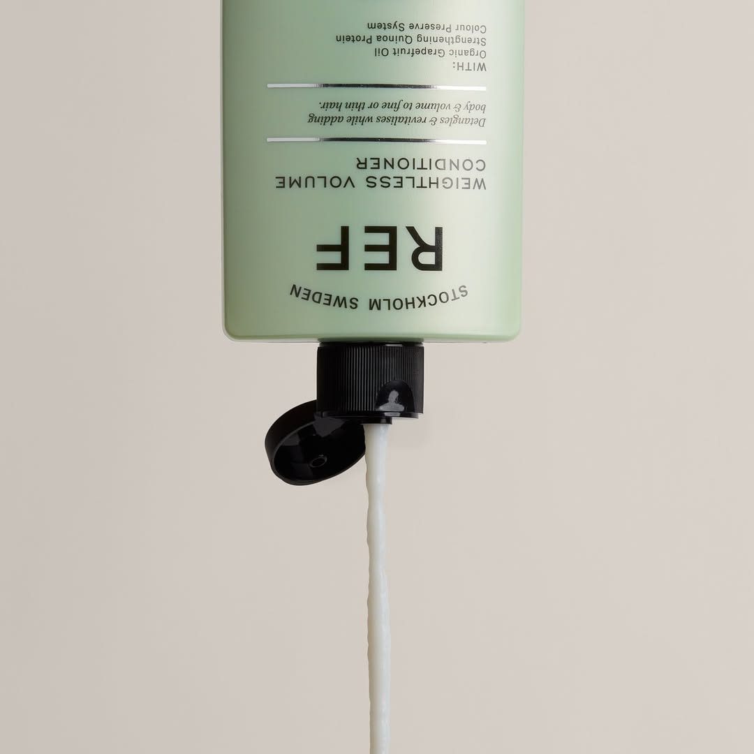 Кондиціонер для об'єму волосся Weightless Volume Conditioner REF 245 мл