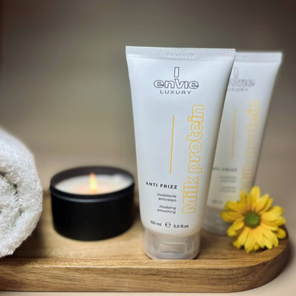 Флюїд з розгладжуючим ефектом з молочними протеїнами LUXURY MILK ENVIE 150 мл